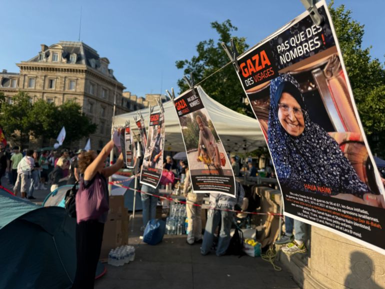 طلاب يفترشون الأرض تضامنا مع أهالي غزة ومظاهرة غير مسبوقة تطالب برفع الحصار