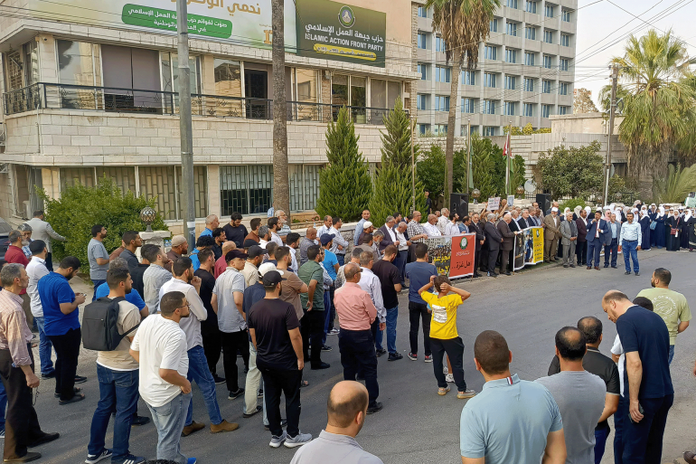وقفات في الاردن تنديدا باغتيال الصحفيين - الجزيرة نت