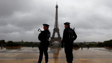 بعد يوم على تعديل فرنسا قانون الاغتصاب.. توقيف شرطيين بتهمة اغتصاب امرأة داخل محكمة شمال باريس