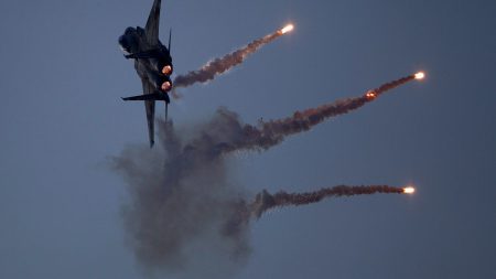 مباشر – نحو 100 قتيل في غزة خلال أقل من 12 ساعة.. والجيش الإسرائيلي يعلن استئناف وقف إطلاق النار