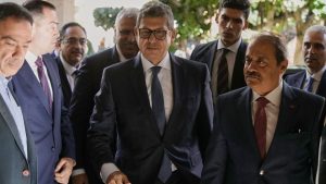 زحمة موفدين في بيروت: مصر تعرض المساعدة لتثبيت الاستقرار فهل تنجح الدبلوماسية بمنع التصعيد؟