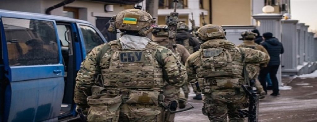 من الجاسوس الأوروبي الذي اعتقلته أوكرانيا؟