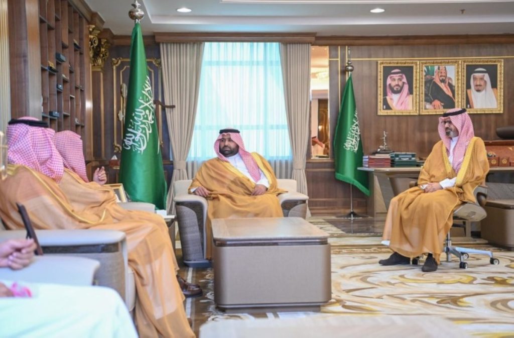 أمير جازان يستقبل رئيس محكمة الاستئناف بالمنطقة