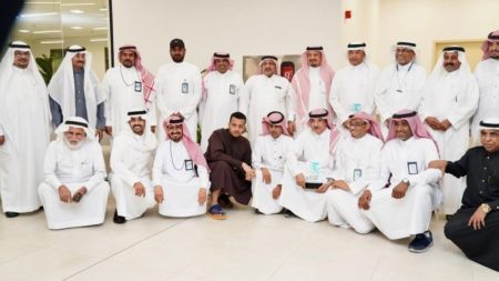 الفيفي ودغريري يطرحان تجربتهما الإعلامية للجمهور في «حديث الإعلاميين»