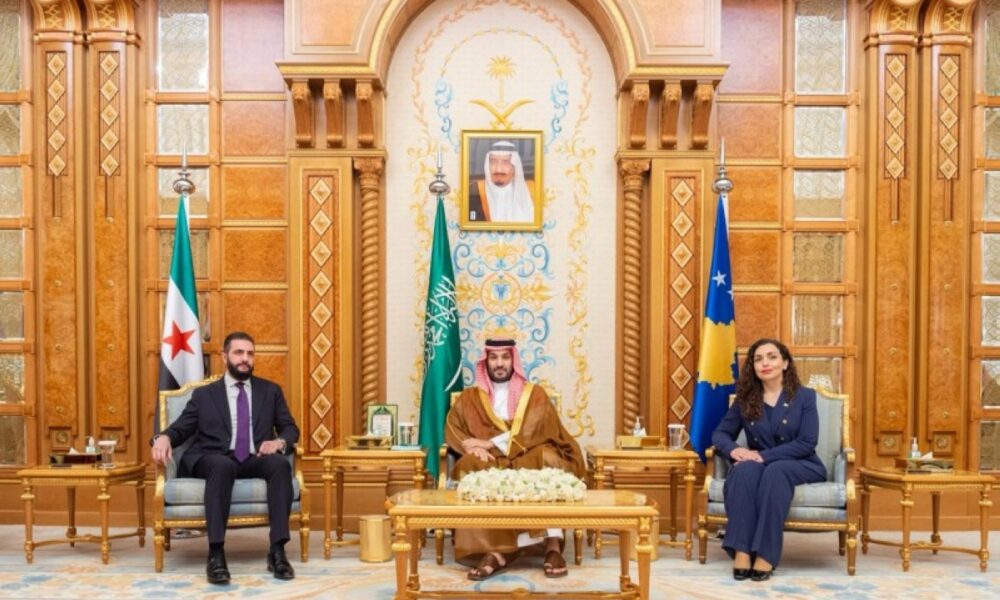 سوريا تعترف بكوسوفو رسمياً في اجتماع بالرياض