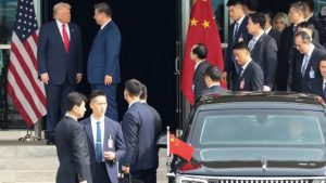 ماذا دار في قمة الـ100 دقيقة بين الرئيسين الأمريكي والصيني؟