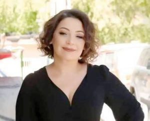 كتابُكَ والمسافة…