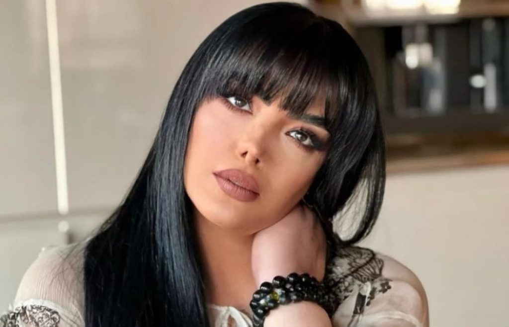 بعد ضبط المتورطين..حورية فرغلي: لن أتنازل عن المتهمين بسرقة حساباتي الإلكترونية