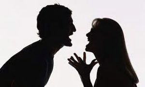 مختص: تراكم مشكلات الزواج قبل سن الأربعين يؤدي لعزلة بين الزوجين