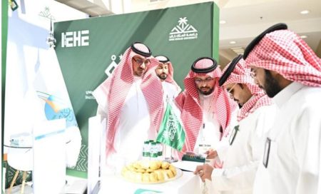 بالصور.. جامعة جازان تستعرض مشروع «منه نتميز» خلال مشاركتها في «ملتقى التميز المؤسسي»