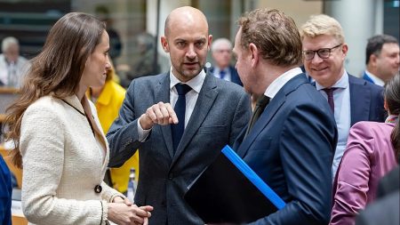 الاتحاد الاوروبي يرفض تجاوز كييف: إشراكنا ضروري لإنجاح أي خطة سلام