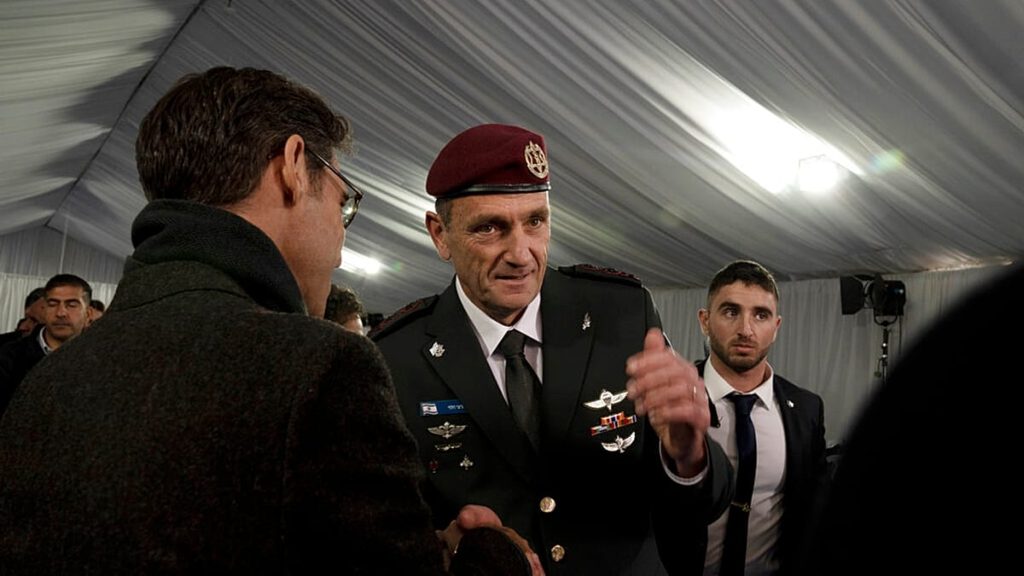 توتر حاد بين كاتس وزامير.. وهاليفي يقرّ بنجاح حماس في خداع إسرائيل قبل 7 أكتوبر