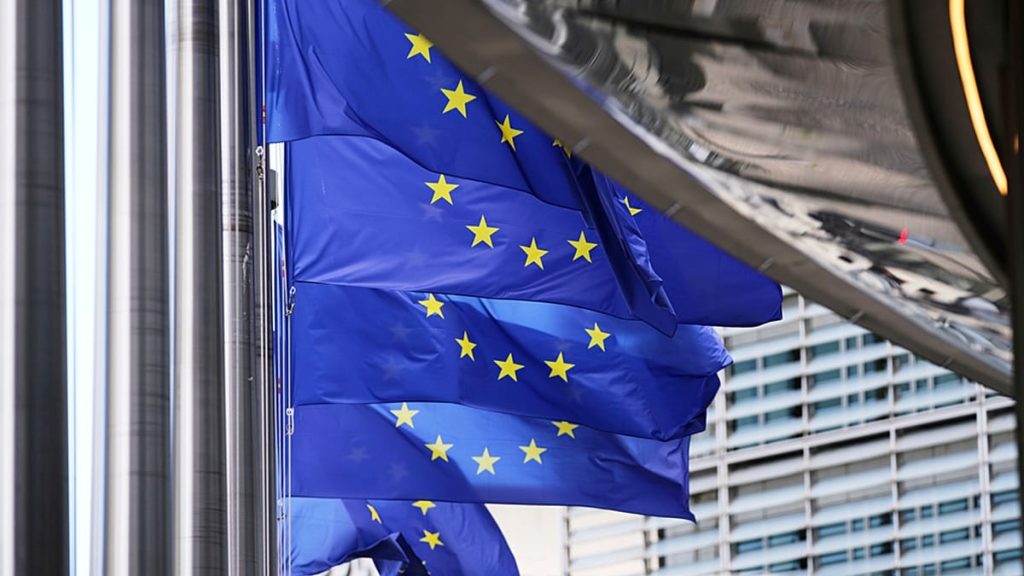 إنذار المسيّرات يربك مطارات أوروبا مُجدّدًا.. والاتحاد الأوروبي يشدّد قيود التأشيرات على الروس