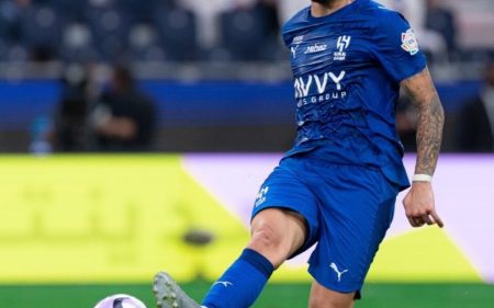 الأخدود ينتصر على النجمة في مباراة مثيرة