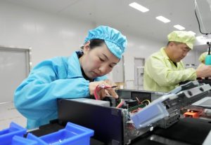 تصنيع المعلومات الإلكترونية