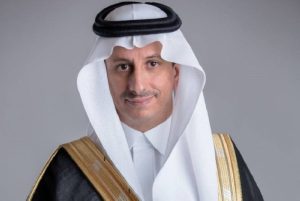 وزير السياحة يبحث مع نظيرته البحرينية التعاون السياحي