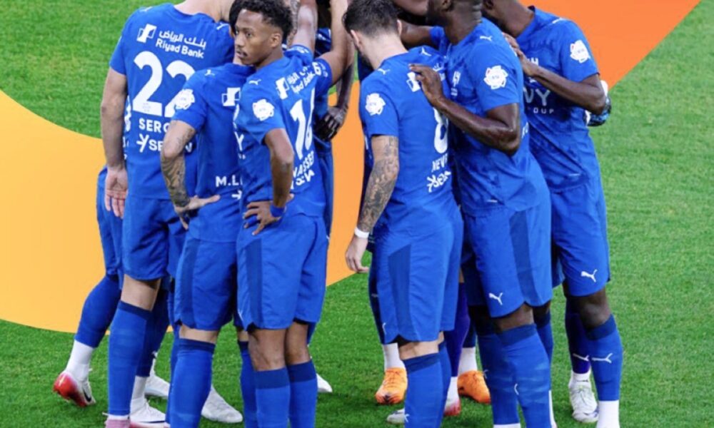 الهلال يسعى للفوز على الغرافة في مباراة حاسمة