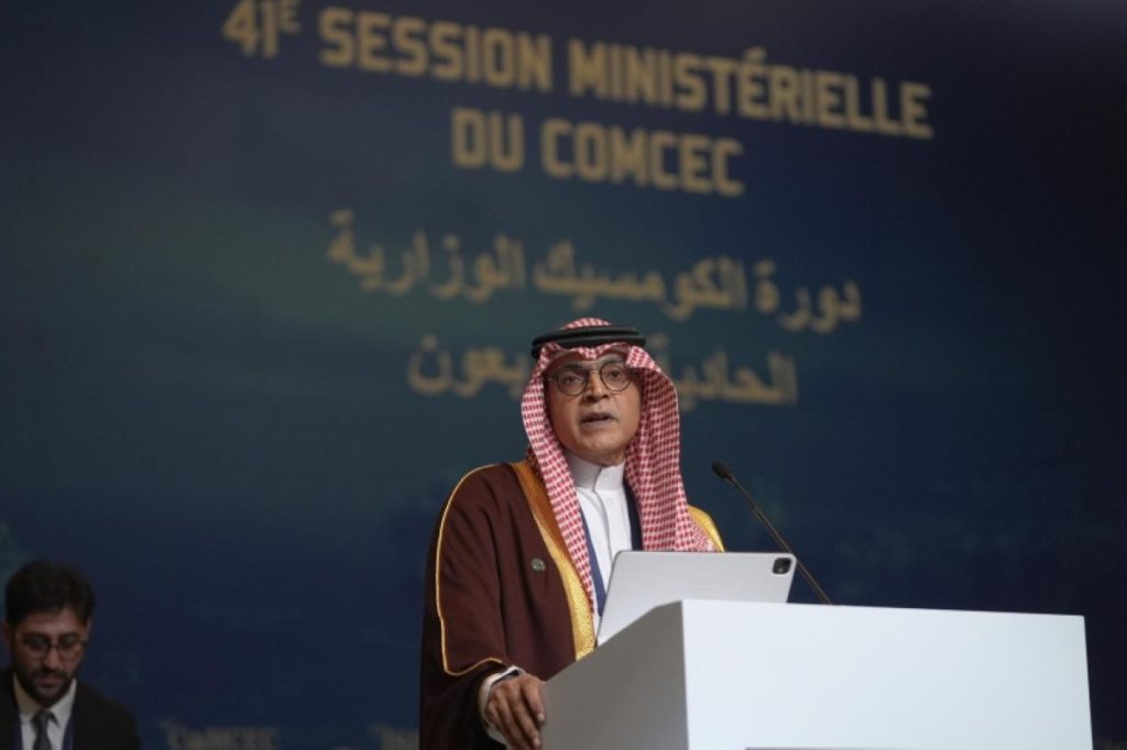 عبدالله كامل: الاقتصاد الحلال محرك النمو القادم للعالم الإسلامي