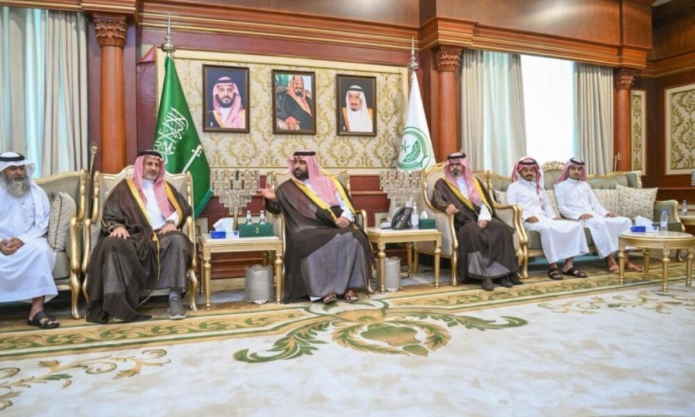 أمير جازان يشيد بأسرة المالكي لتنازلهم عن قاتل أخيهم