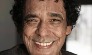 محمد منير في المستشفى: مدير أعماله يؤكد تحسن حالته