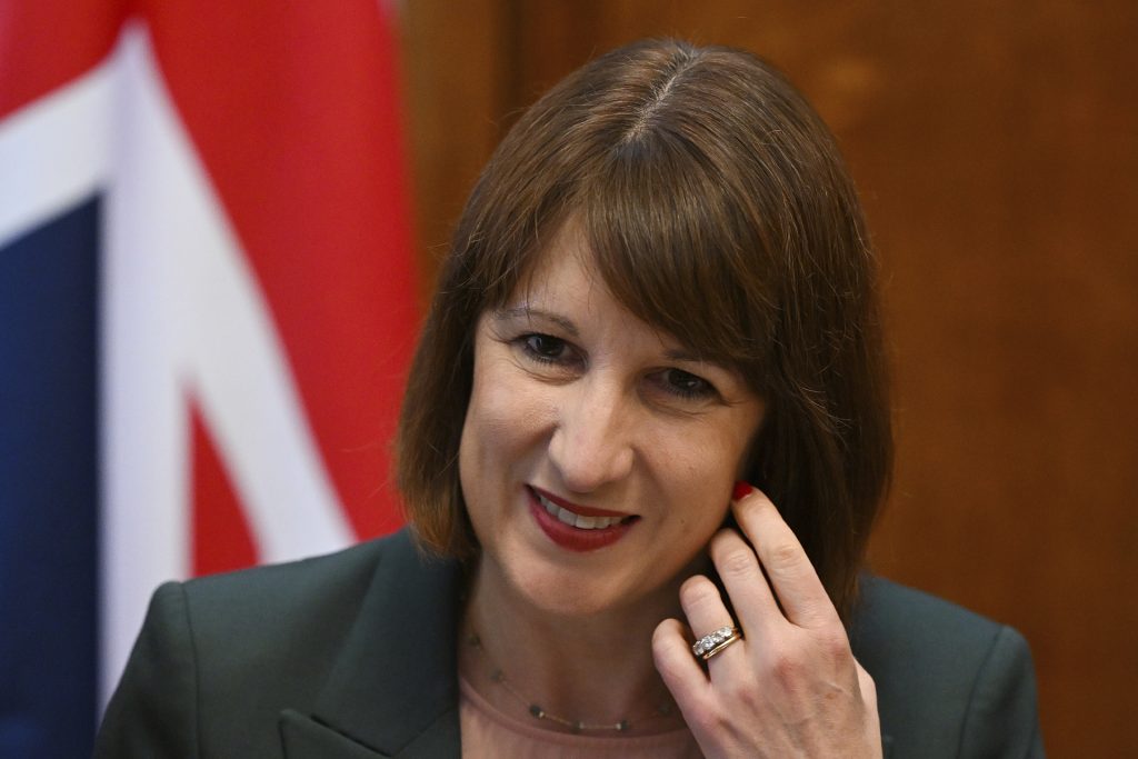 تراجع نمو اقتصاد بريطانيا في الربع الثالث