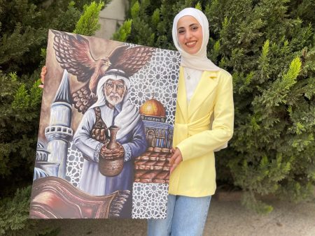 ميرا غنيم.. فتاة فلسطينية ترسم القدس وتفوز بجائزة عربية