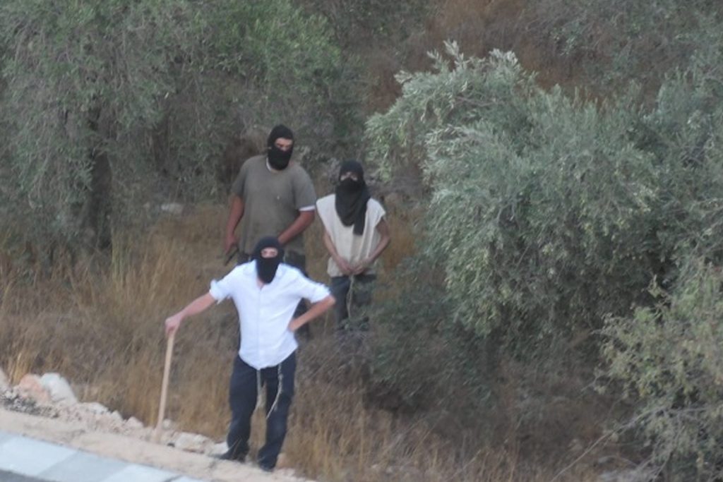 من”فتيان” إلى “برابرة”.. إرهاب المستوطنين في الضفة يربك مؤسسة الحكم | سياسة