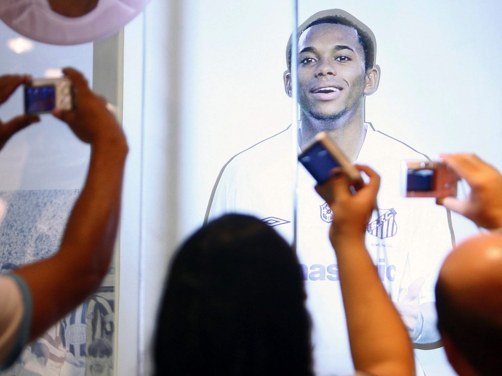 نقل روبينيو من سجن “المشاهير” في البرازيل إلى معتقل آخر