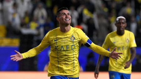 رونالدو يواصل تألقه ويحطم الأرقام القياسية في دوري روشن