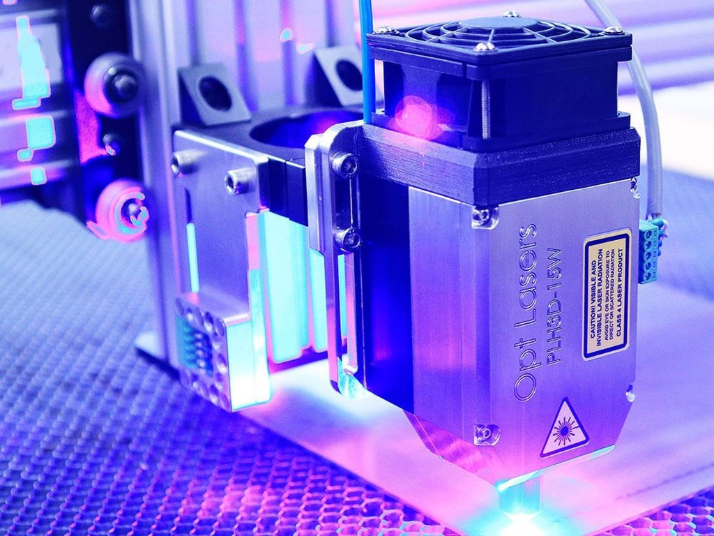 علماء ستانفورد يكتشفون مادة عجيبة “تسير عكس قواعد الفيزياء”