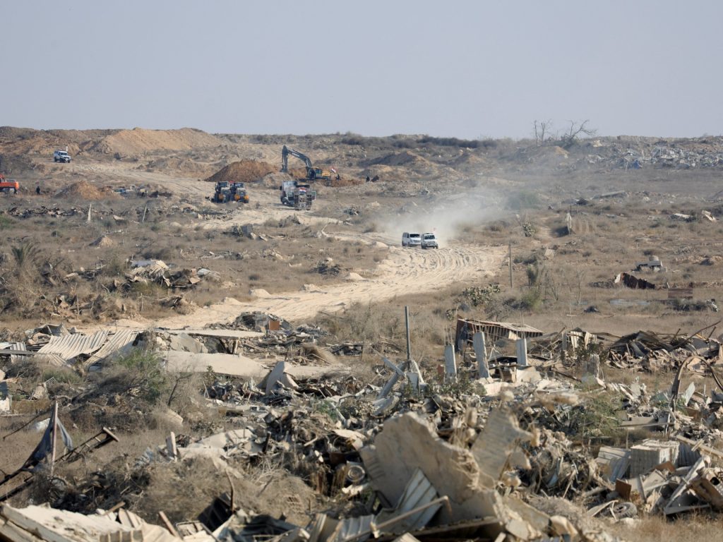 مصدر أمني إسرائيلي لهآرتس: الخط الأصفر المؤقت بغزة سيتحول لجدار برلين