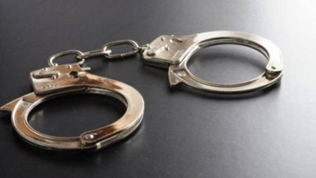 عمليات نوعية في 3 مناطق .. ضبط 23 مخالفًا و460 كجم من القات والقبض على مروّج حشيش