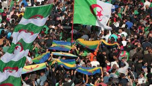 السلطات الفرنسية تحظر نشاطًا لحركة “ماك” للإعلان عن انفصال منطقة القبائل عن الجزائر