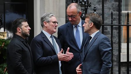 استكمال محادثات برلين: انتقادات روسية للناتو وتحذير من طموحات بوتين “السوفياتية”