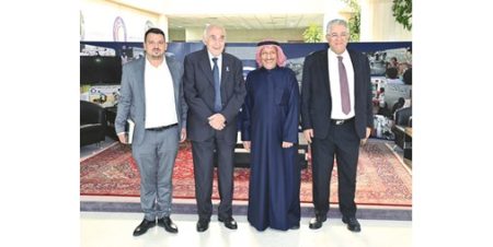 «الهلال الأحمر» تستقبل وفداً من صندوق تمكين القدس