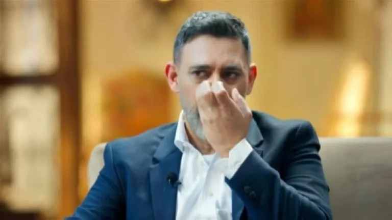 عمرو مصطفى ينهار بالبكاء عند الحديث عن صلحه مع عمرو دياب – أخبار السعودية