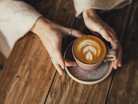 كنوز الأطعمة الداكنة.. لماذا ينصح بها خبراء التغذية؟