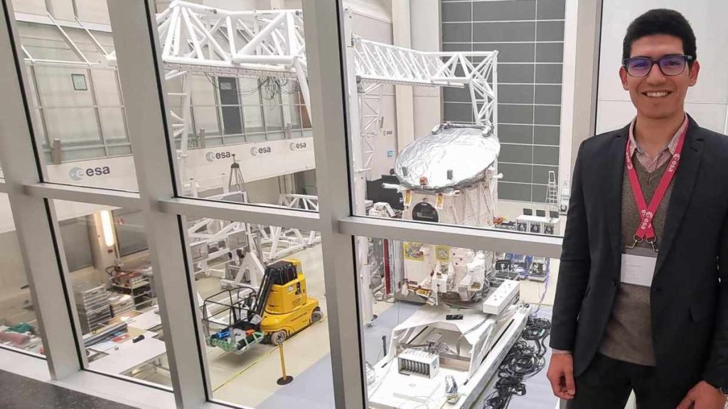 “الجزيرة نت” تحاور مهندسا مصريا يختبر أقمار غاليليو الصناعية