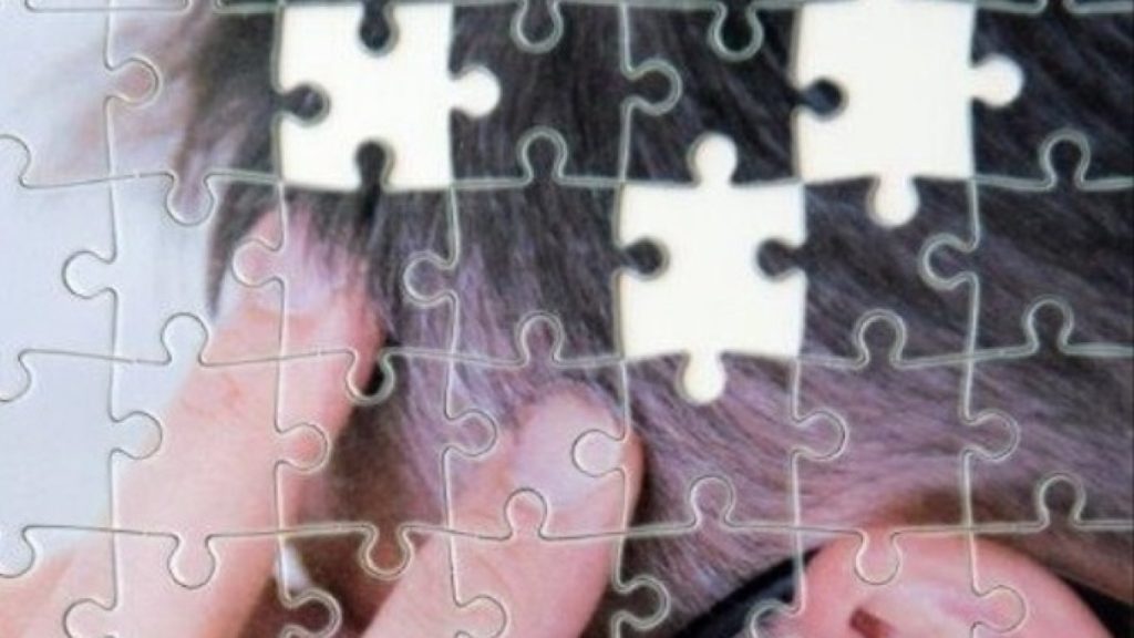 دراسة: أعراض للاكتئاب ترفع خطر الإصابة بالخرف