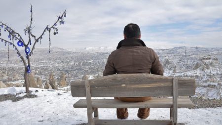 لماذا ينادينا الماضي؟ عن النوستالجيا والحنين الذي لا يرحل