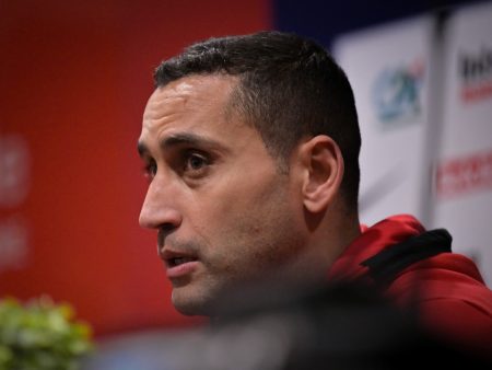 المغربي قنطاري مدربا لنانت الفرنسي