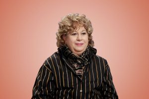 وفاة الفنانة المصرية سمية الألفي بعد صراع طويل مع السرطان