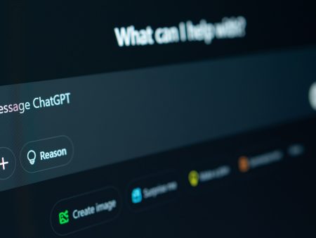 مقارنة بالنماذج الصينية.. “شات جي بي تي” يفشل في بناء المواقع