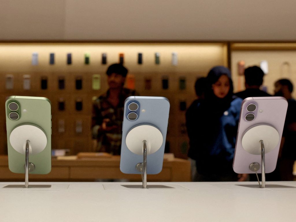 على خطى الكرملين.. الهند تجبر الشركات على تثبيت تطبيق قبل بيع الهواتف