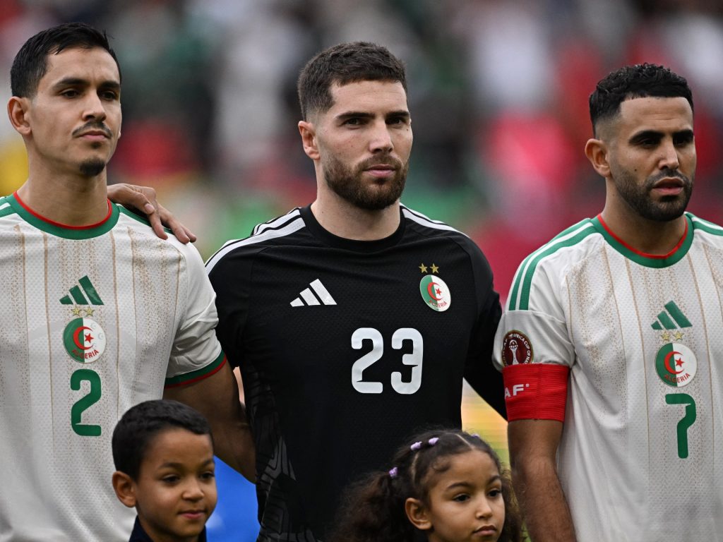 هل يجمع منتخب الجزائر شمل “عائلة زيدان”؟