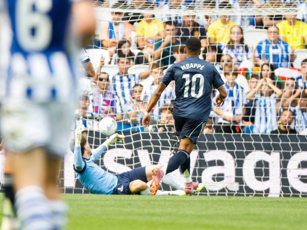 “تميمة الباسك” تبشر جماهير ريال مدريد بلقب جديد