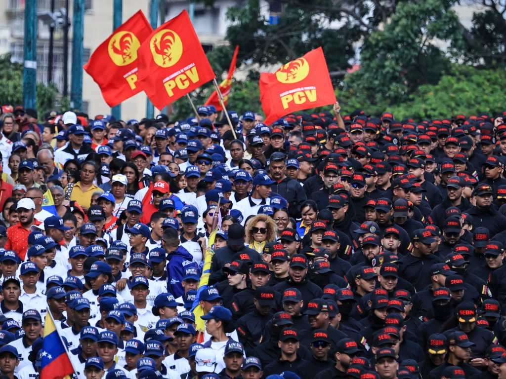 آي بيبر: هجوم ترامب على فنزويلا قد يشعل فتيل حرب أهلية