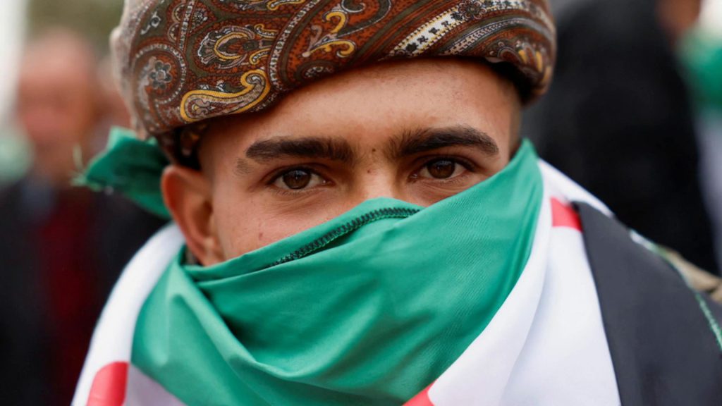 المنصات تحتفي بمرور عام على سقوط الأسد