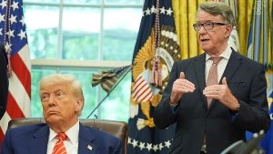 دروس ترامب لأوروبا”.. دبلوماسي بريطاني سابق يصف المواقف الأوروبية حيال غرينلاند بـ”الهستيرية