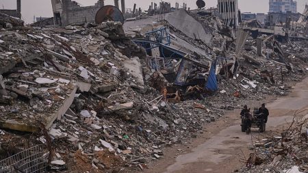 قتلى وجرحى بنيران إسرائيلية في غزة.. ومليون نازح يواجهون شتاءً قاسيًا في خيام متهالكة